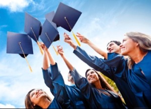universidade-comemoracao-universitarios.jpg